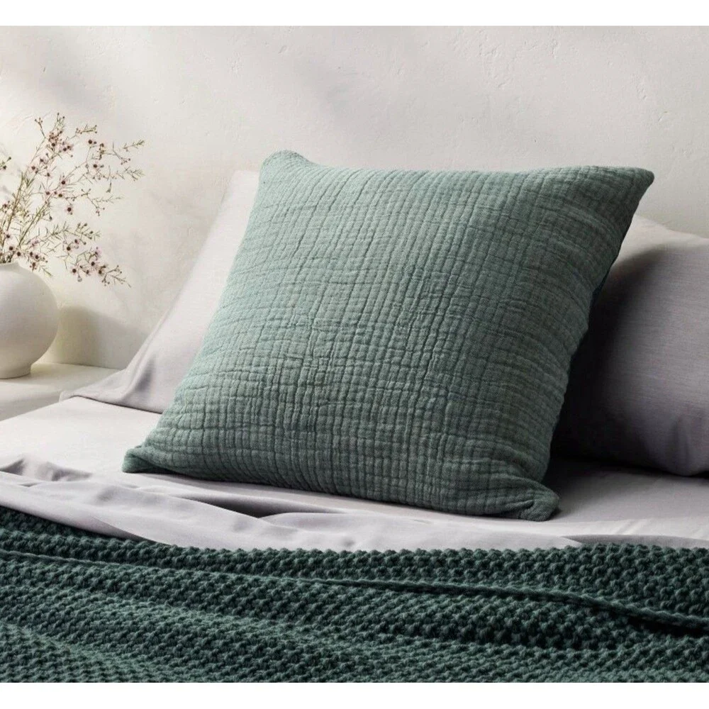 RARE BUNDE Casaluna Queen Chambray Coverlet + 2 Euro Shams Dark Teal Blue $197